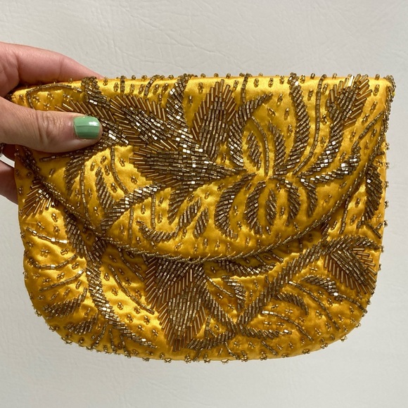 Handbags - Golden Yellow Beaded Crossbody/Clutch Purse Chain